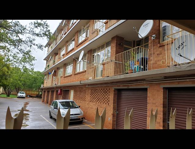 3 bed property to rent in SINOVILLE